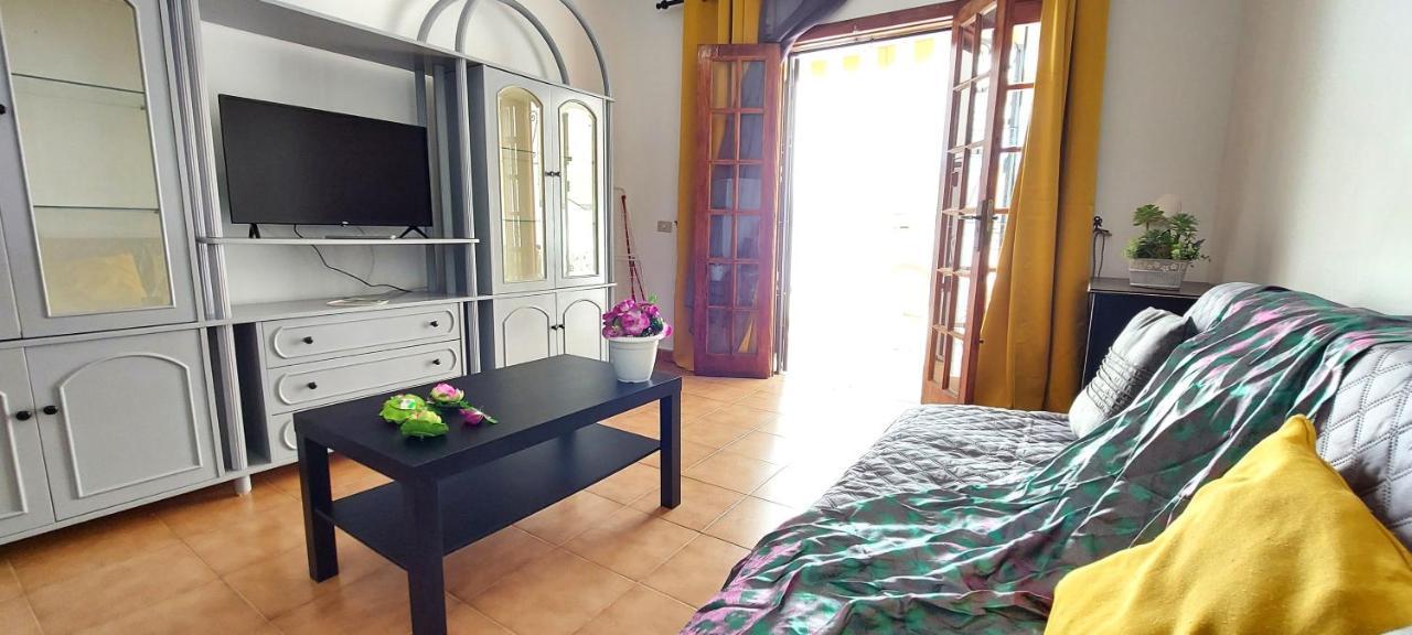 Los Cristianos Apartment, 1 bedroom Wifi Free&Big Terrace Exterior foto