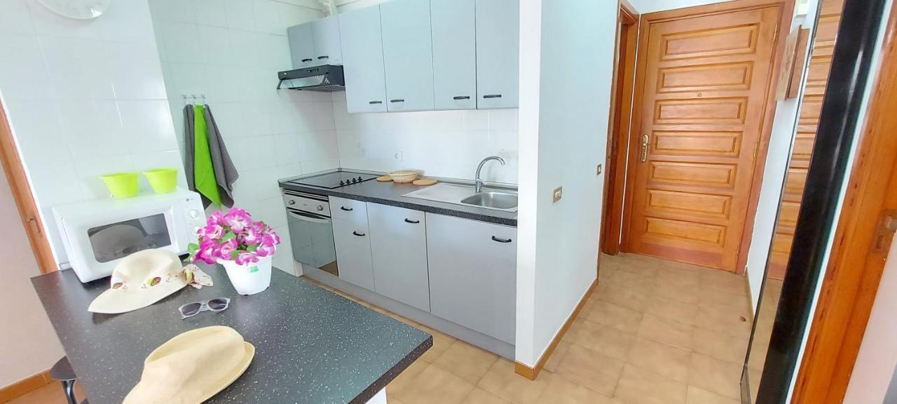 Los Cristianos Apartment, 1 bedroom Wifi Free&Big Terrace Exterior foto